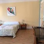 Du Cygne Hotel 2*