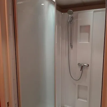Du Cygne Hotel 2*