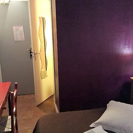 季内酒店 2*