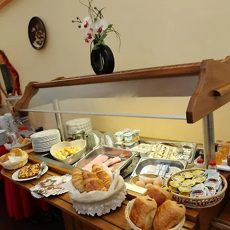 뒤 시뉴 호텔 2*